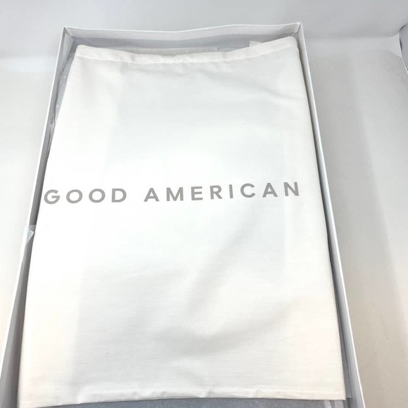 Good American Chelsea Lug Sole Combat Boots In Black Size 13 New - Picture 8 of 9